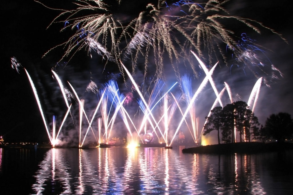 illumiNations