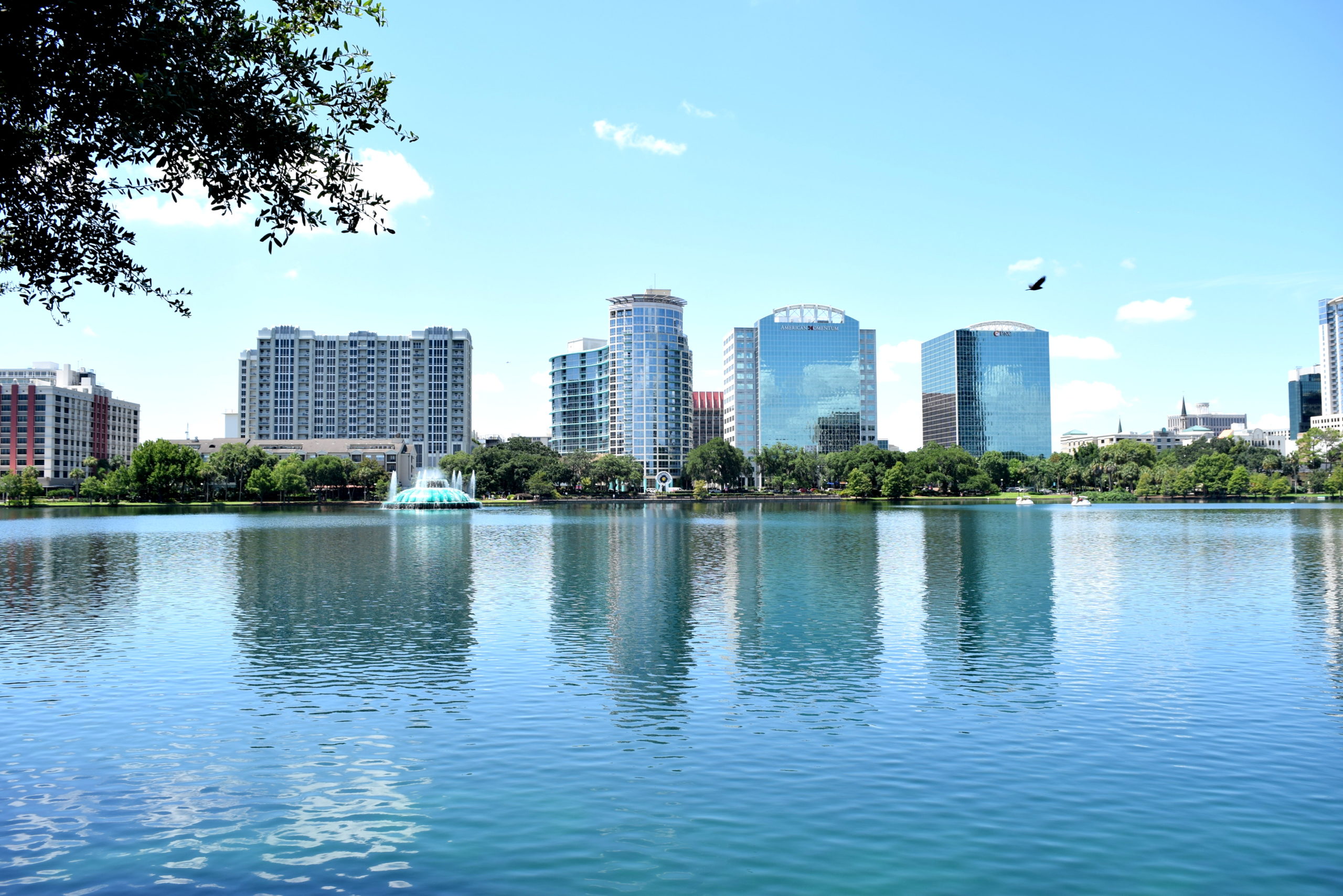 Como é Lake Eola