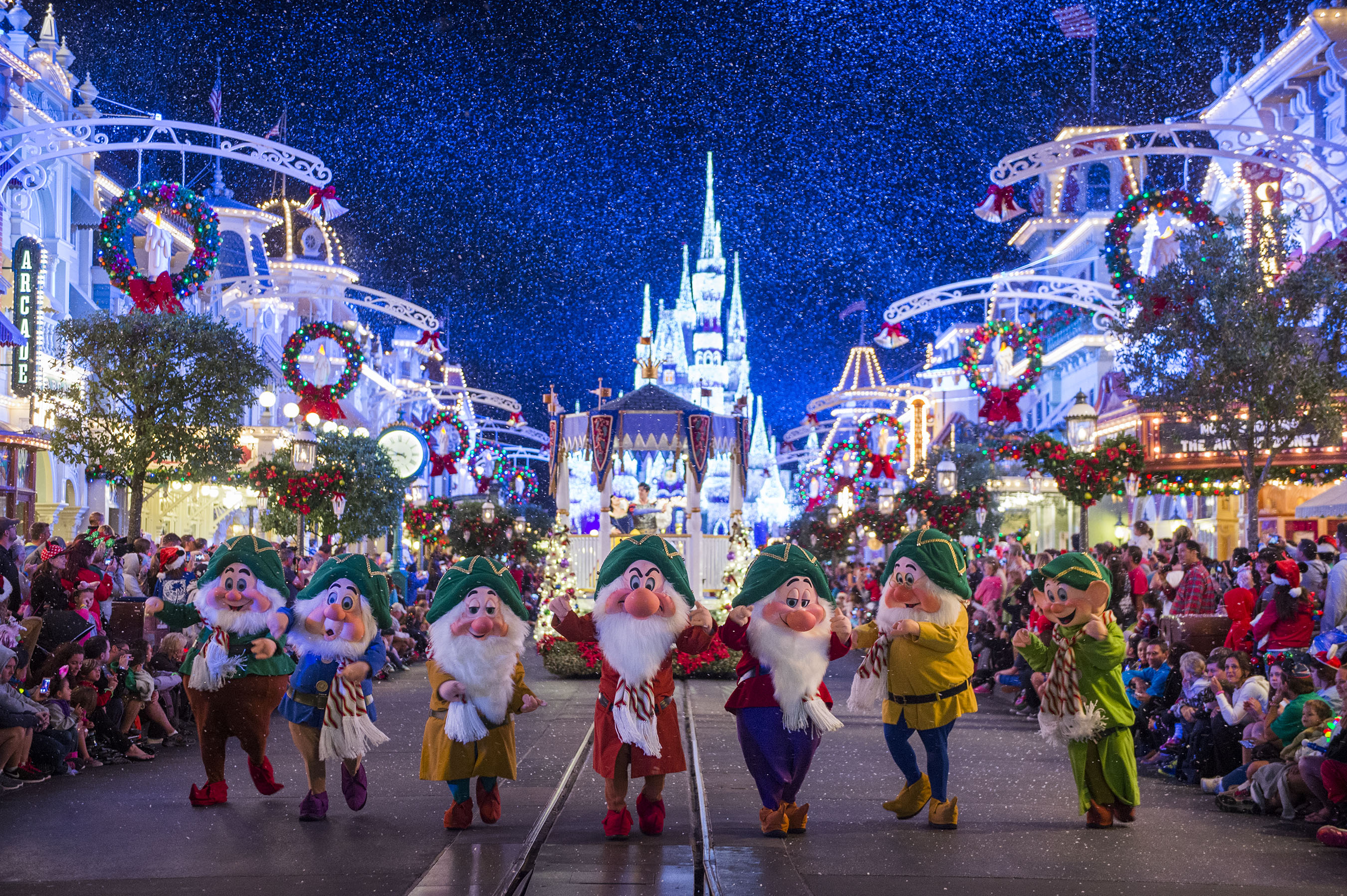Mickey's Once Upon a Christmastime Parade