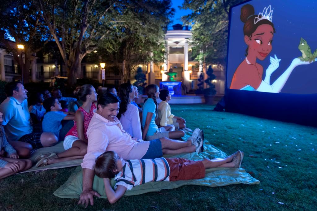 Cinema ao Ar Livre nos Hotéis da Disney