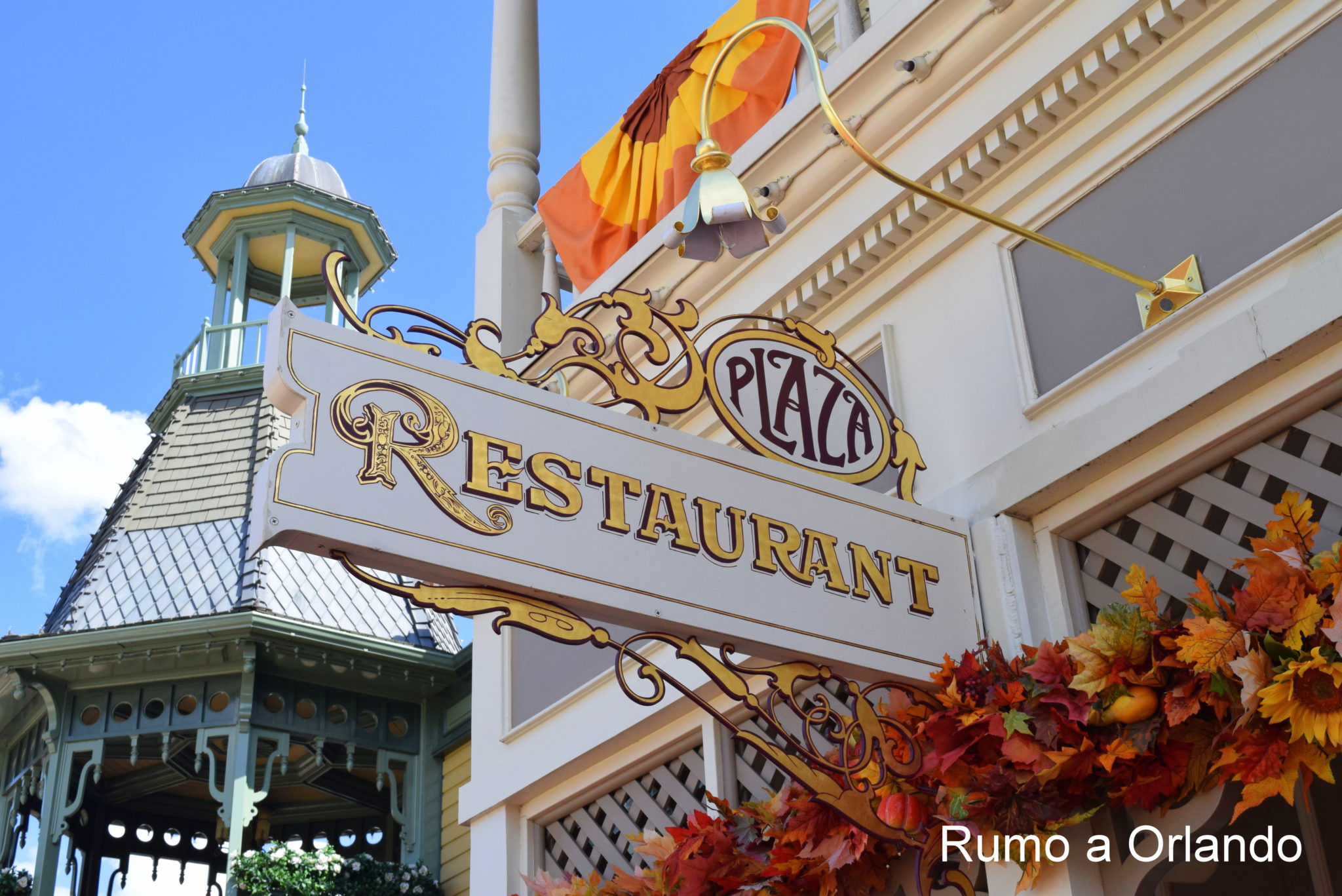 Como é o The Plaza Restaurant