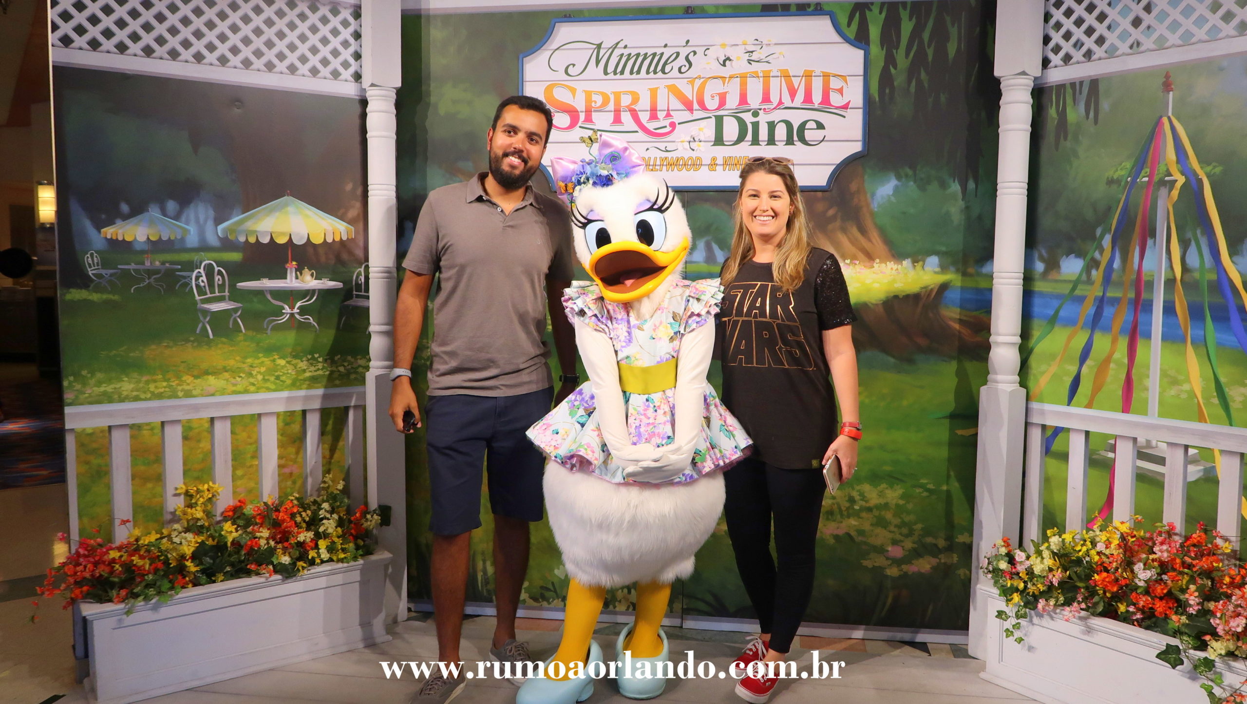 Refeição com personagens na Disney: Jantar de Primavera no Hollywood and Vine