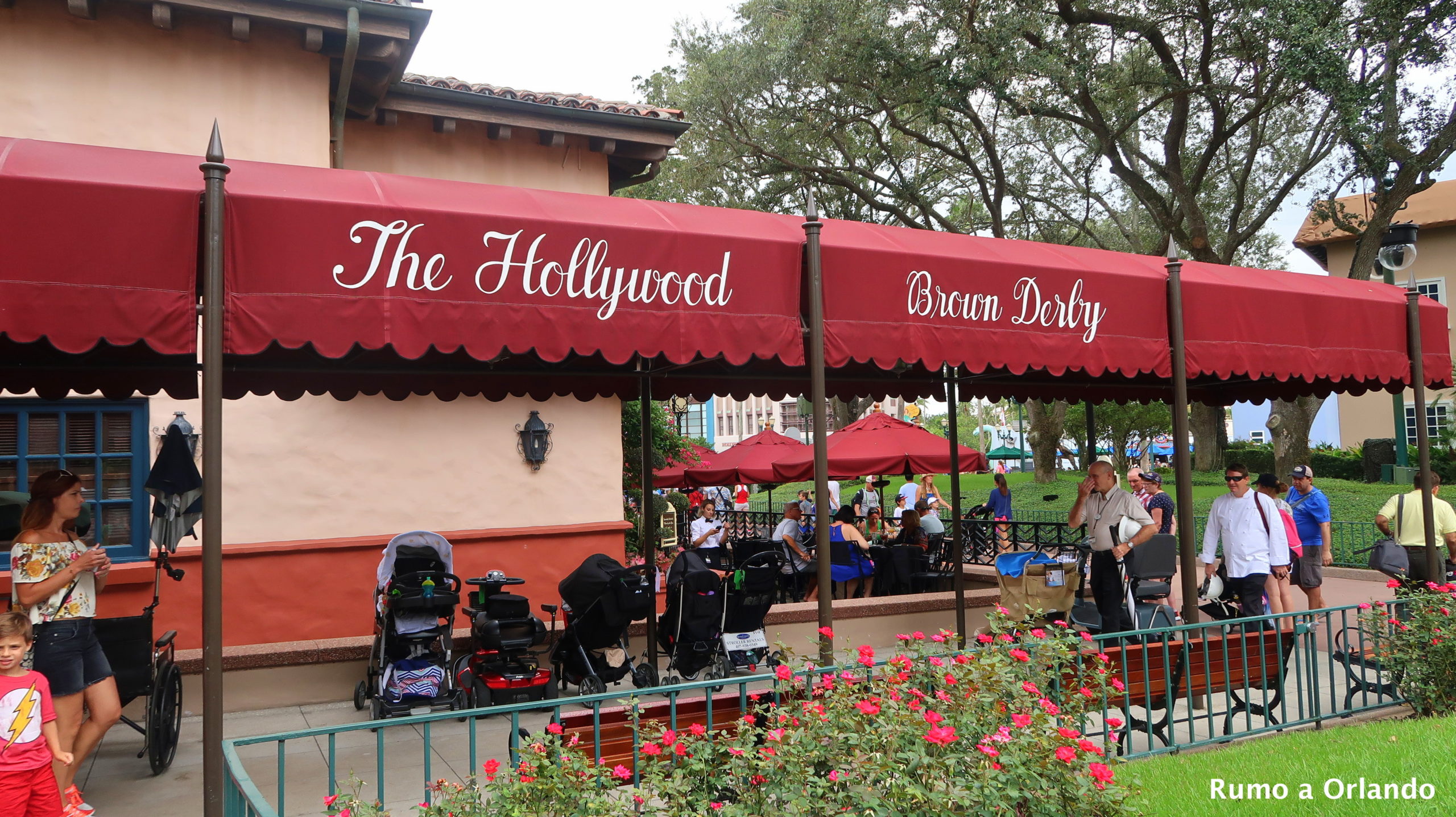 Como é o The Hollywood Brown Derby