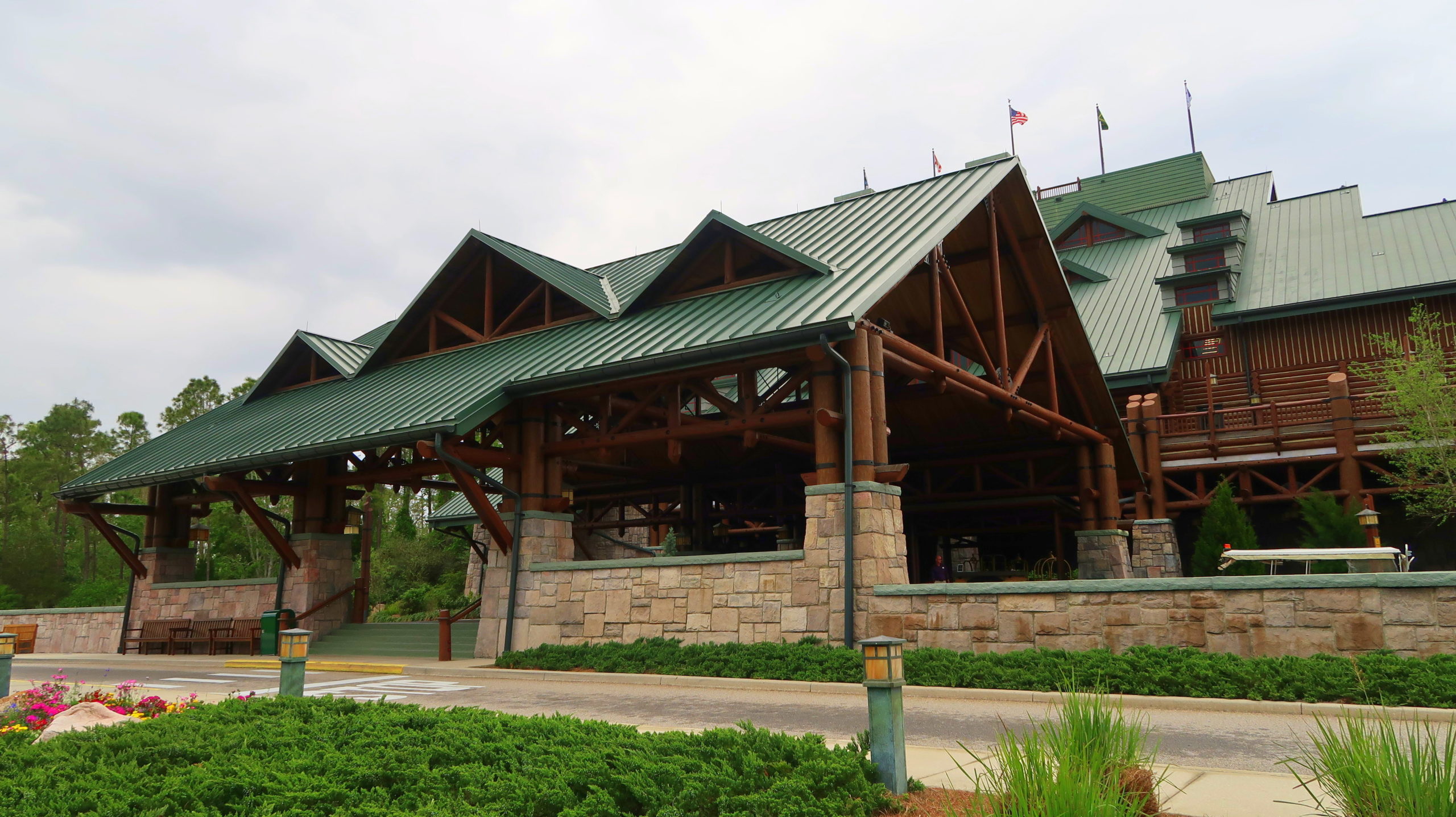 Como é o Geyser Point Bar & Grill