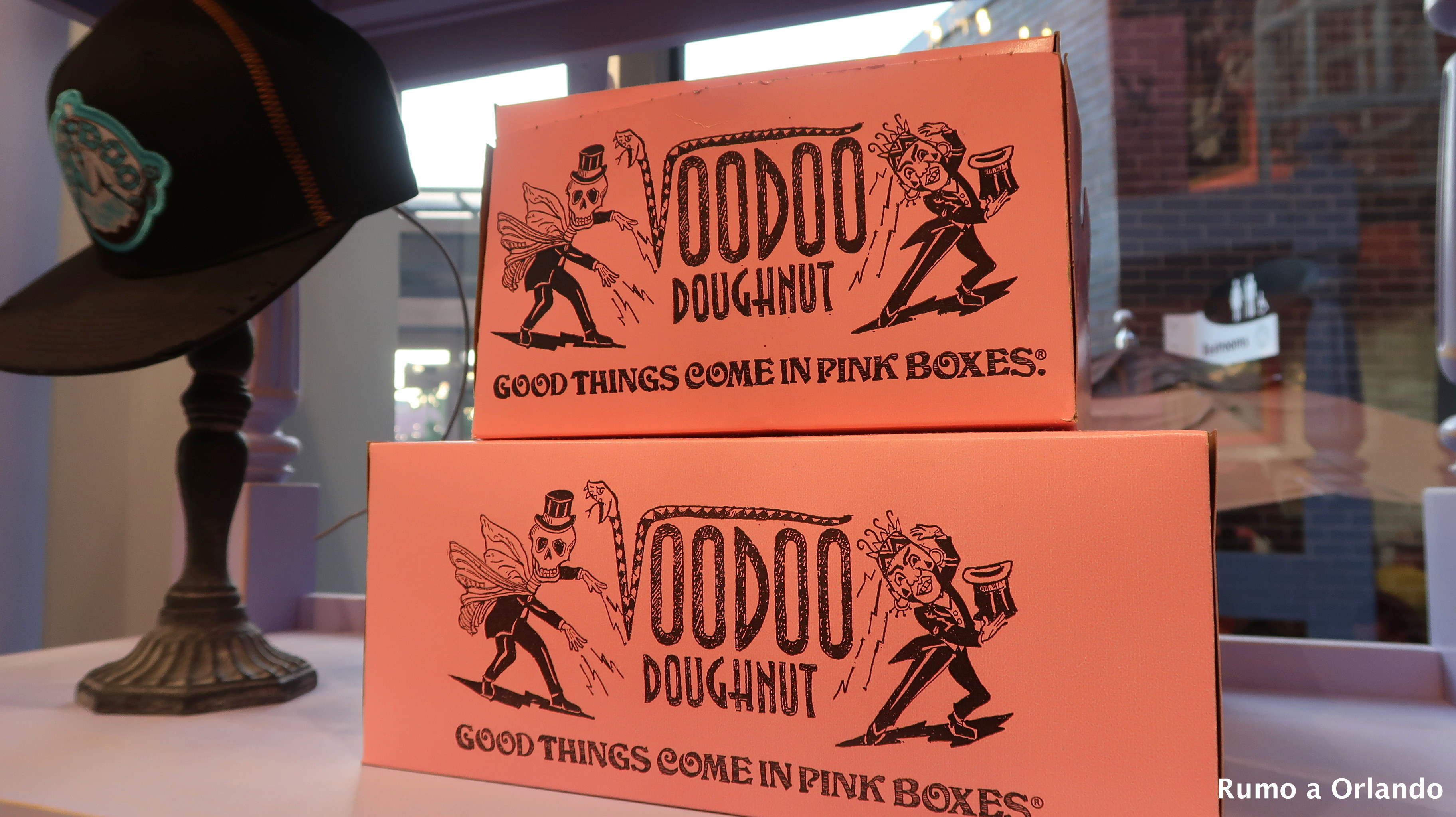 Como é o Voodoo Doughnut
