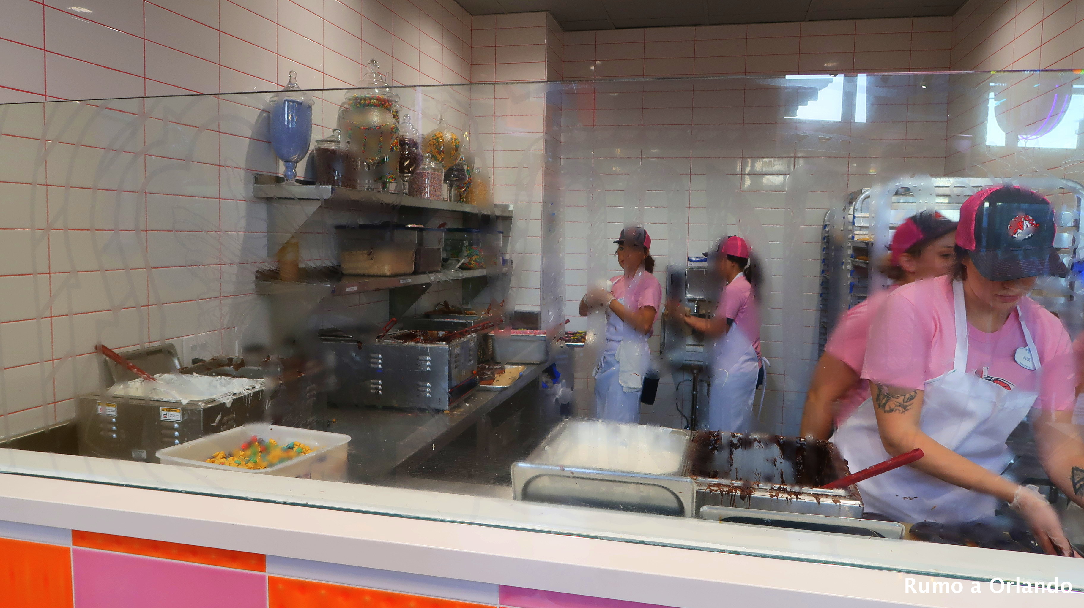 Como é o Voodoo Doughnut