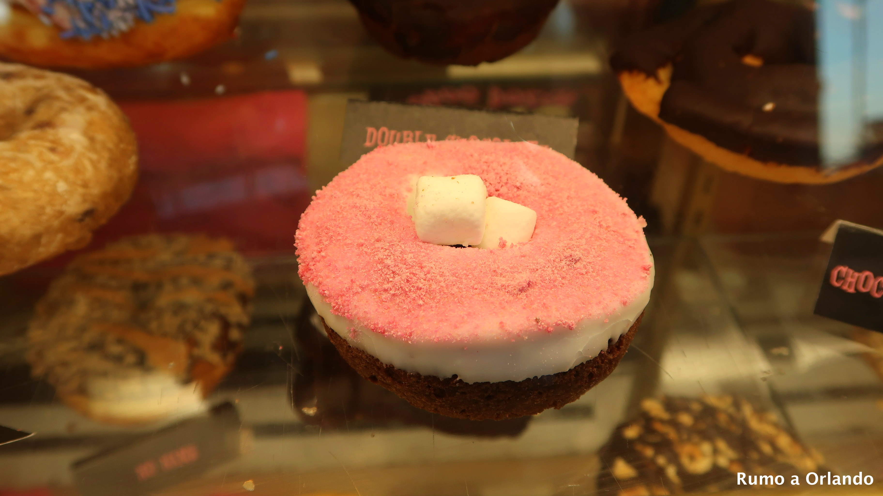 Como é o Voodoo Doughnut