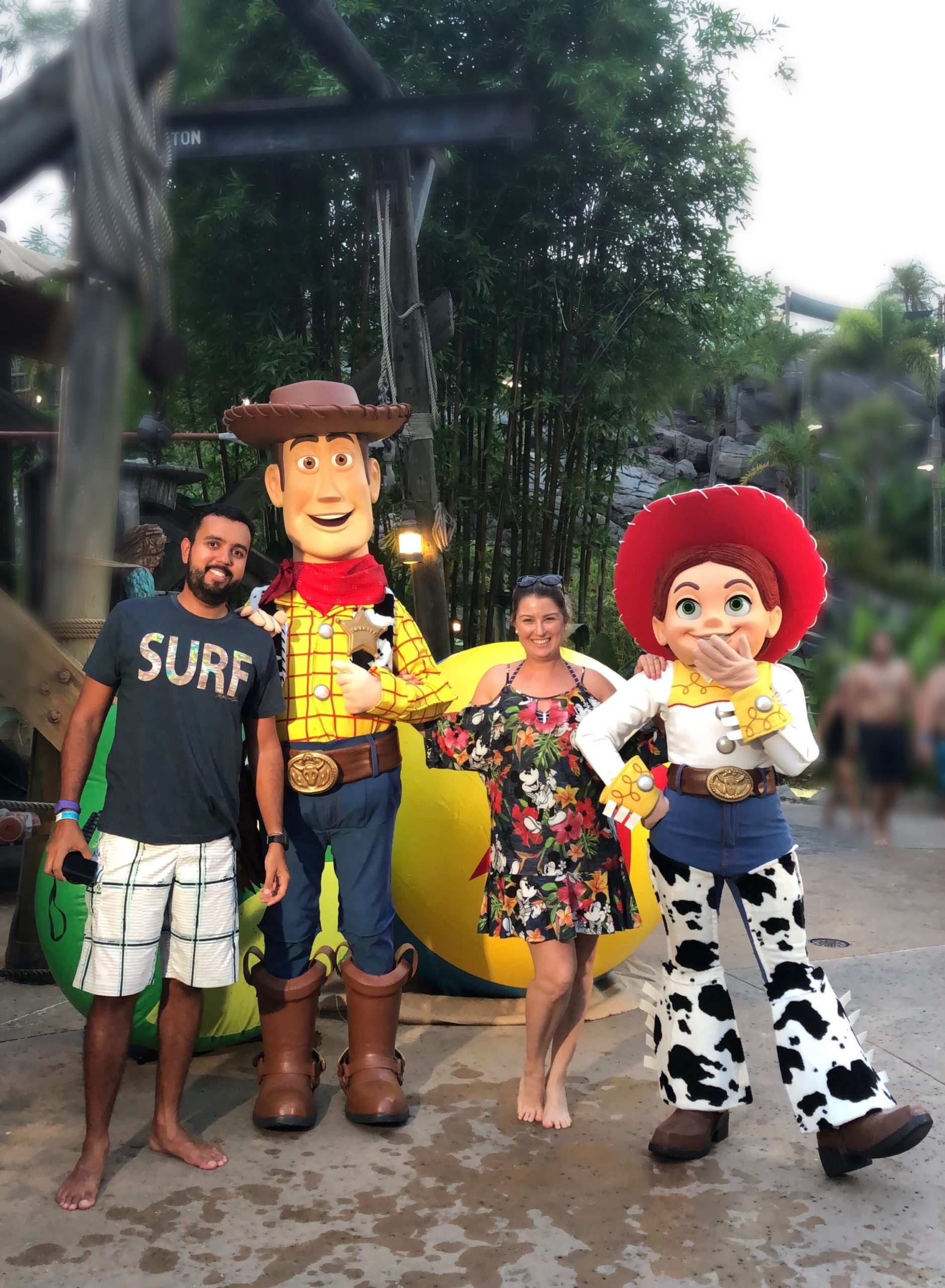 Datas do H2O Glow Nights no Typhoon Lagoon anunciadas para 2020