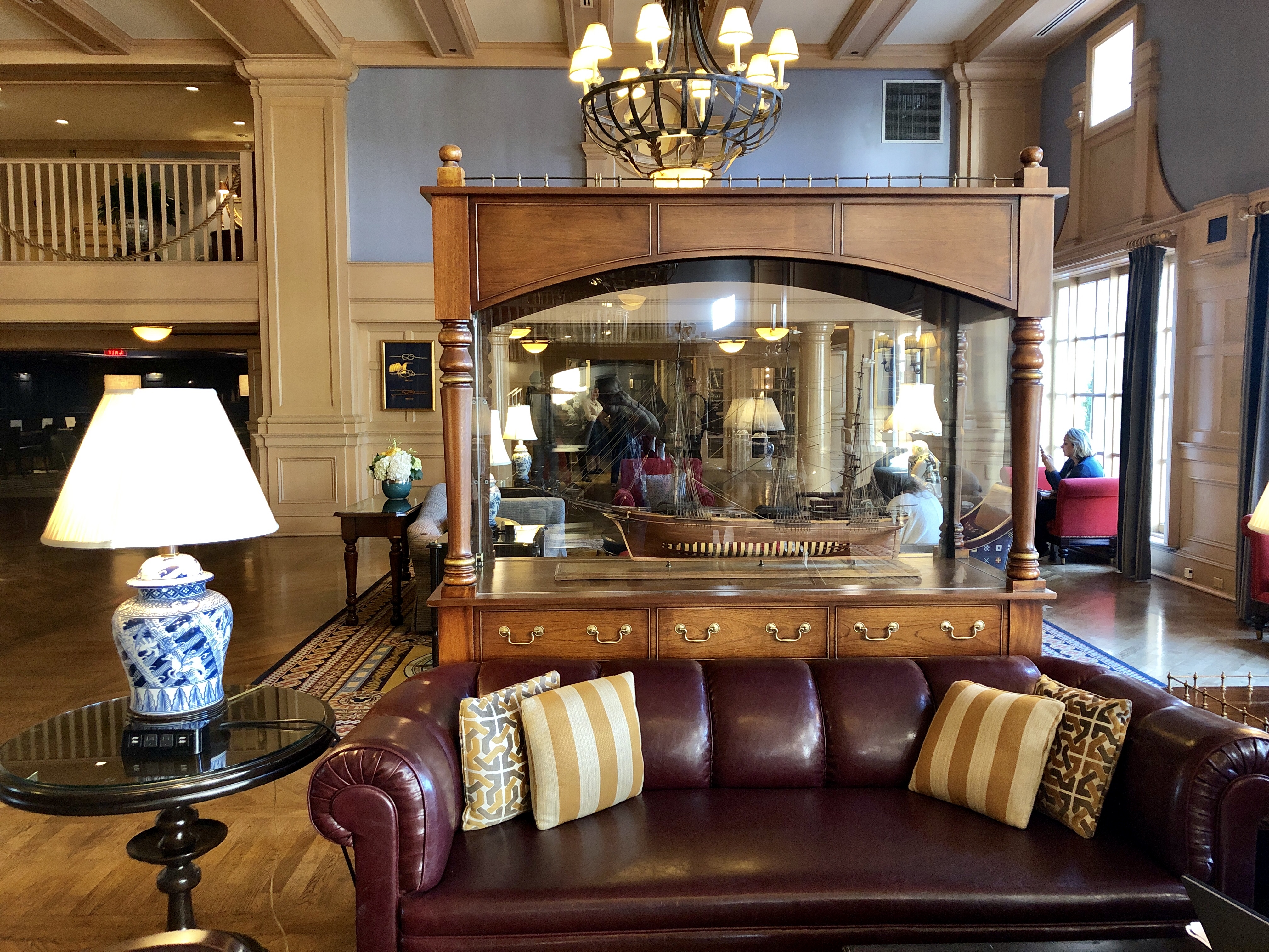 restaurante 
Ale & Compass