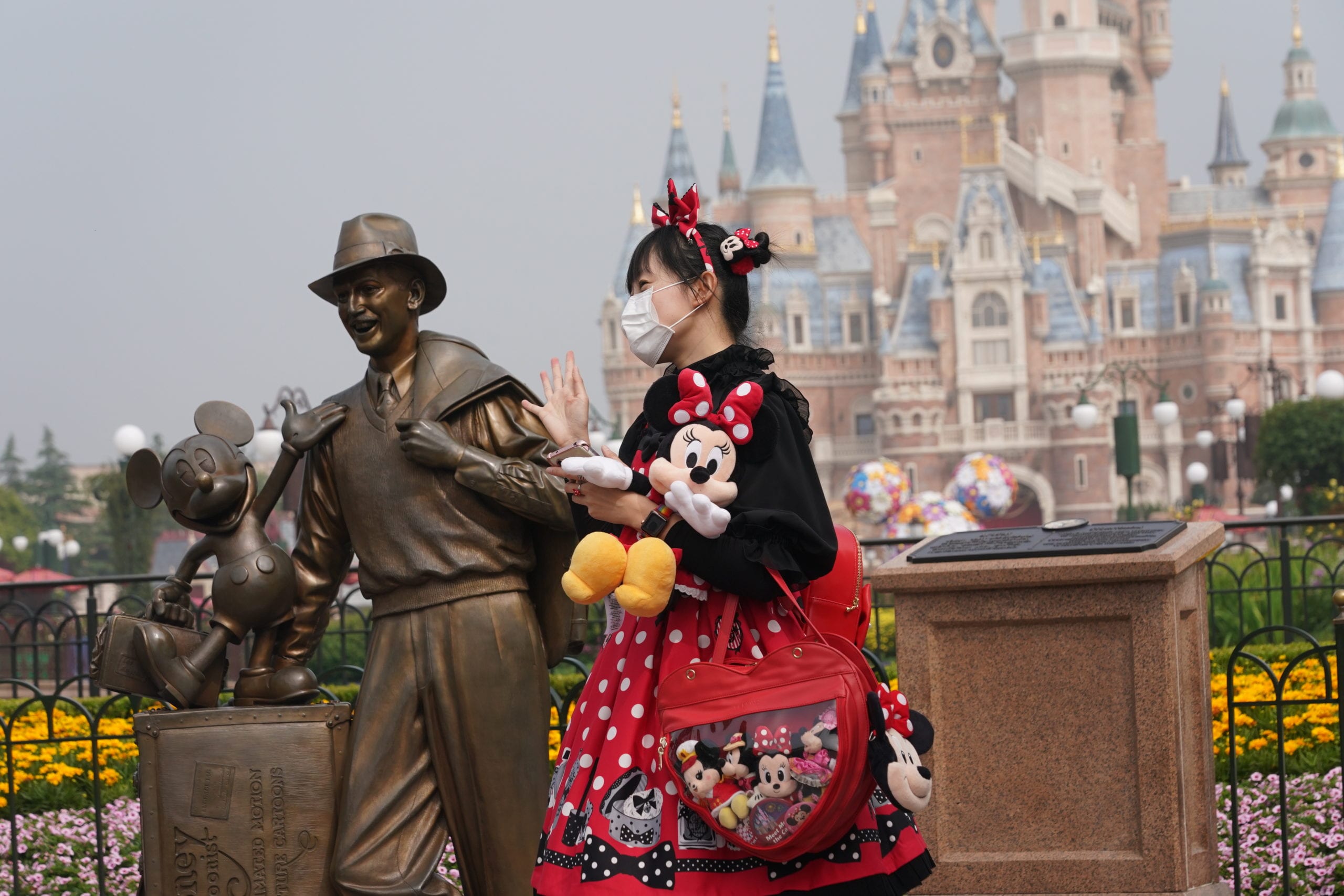 Shanghai Disneyland reabriu hoje - veja vídeos e imagens