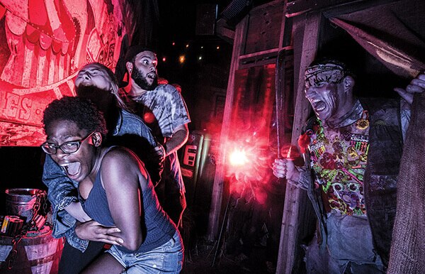 datas halloween universal 2021