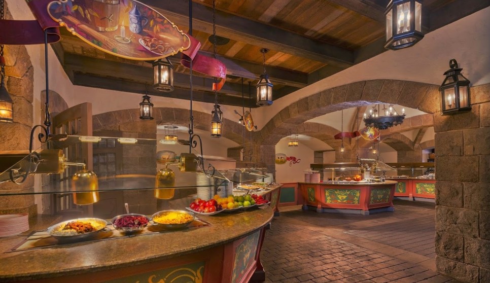 Restaurantes Buffets na Disney: datas confirmadas para retorno do serviço