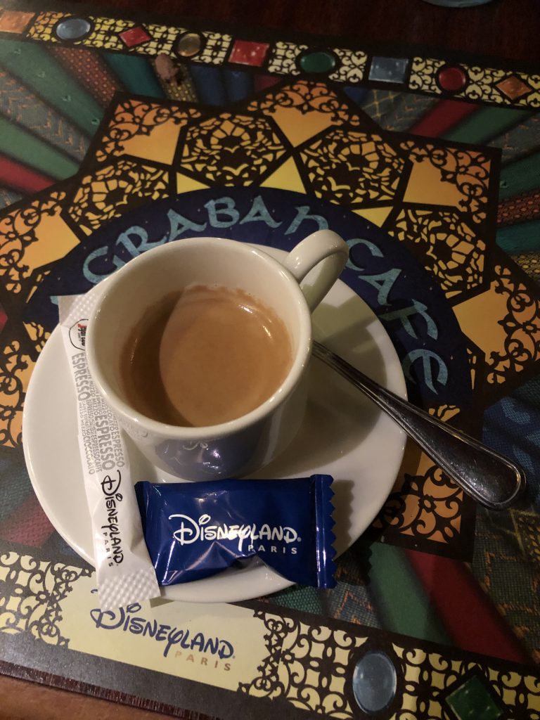 restaurante aladdin disney paris