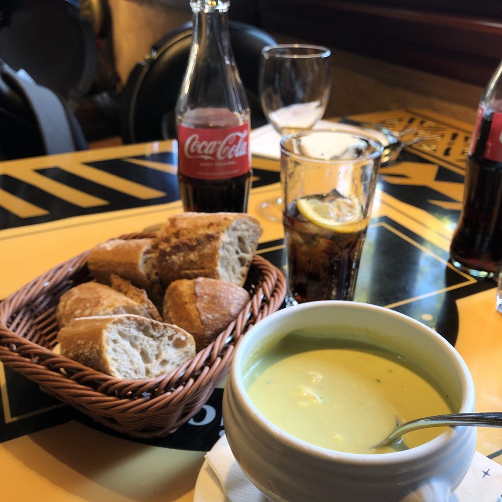 restaurante do Ratatouille na Disney