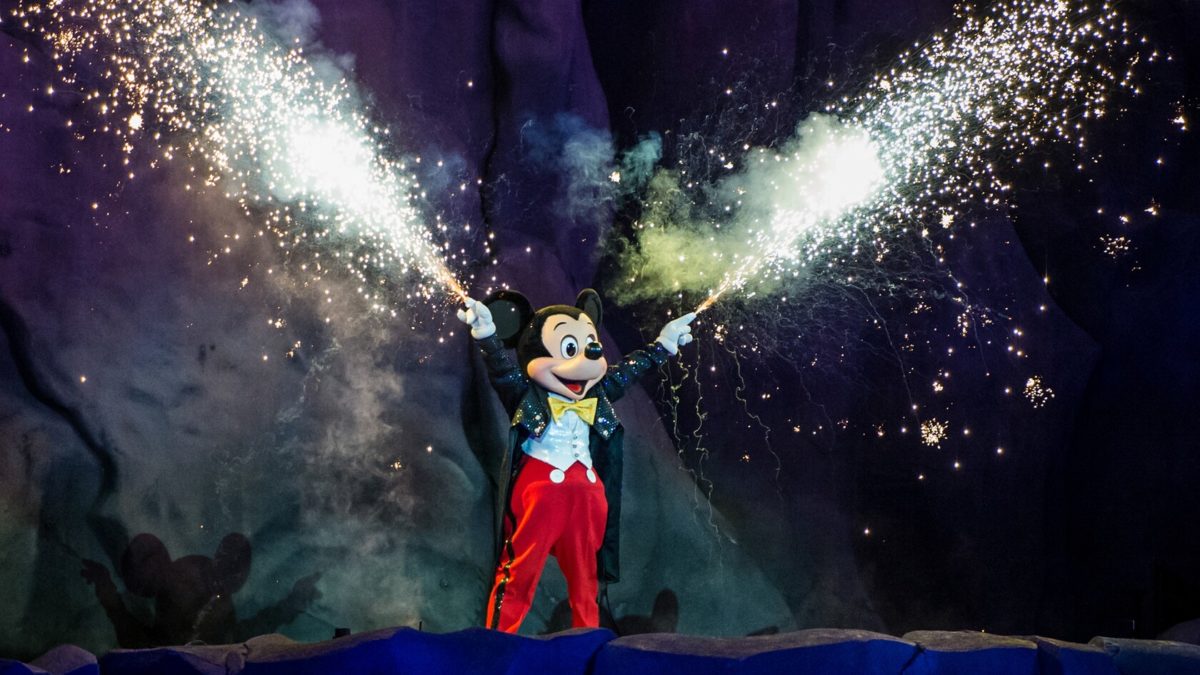 Fantasmic finalmente tem data de reestreia divulgada