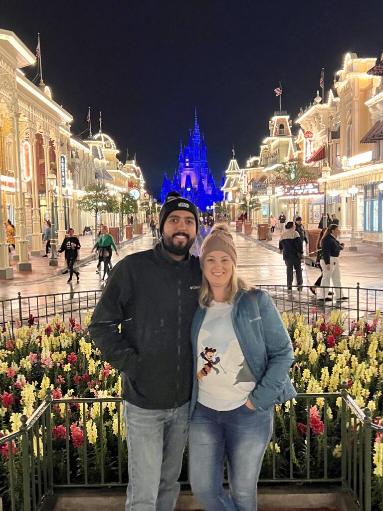 como é o disney after hours