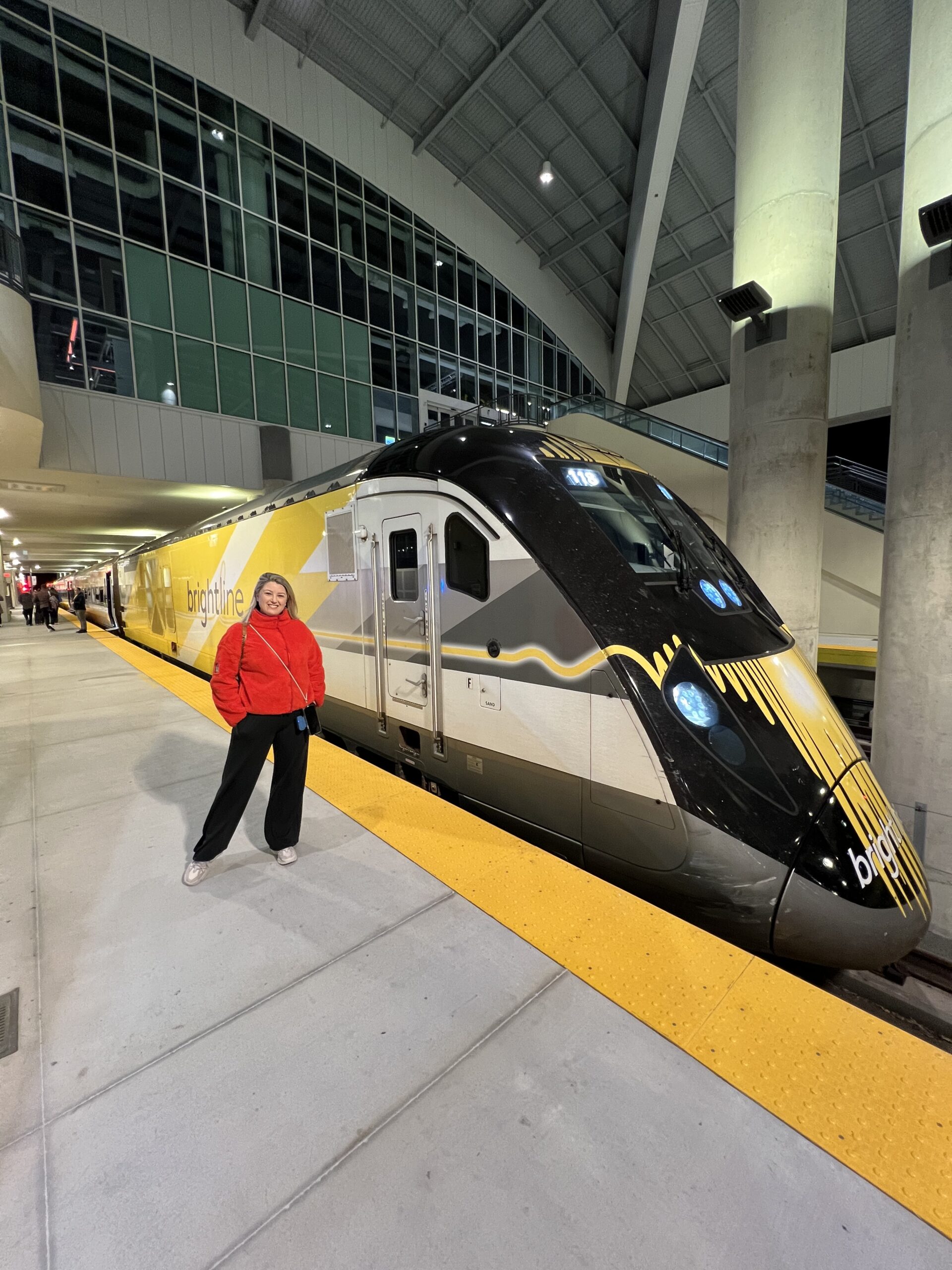 Trem da Brightline - O que você precisa saber para ir de Orlando a Miami