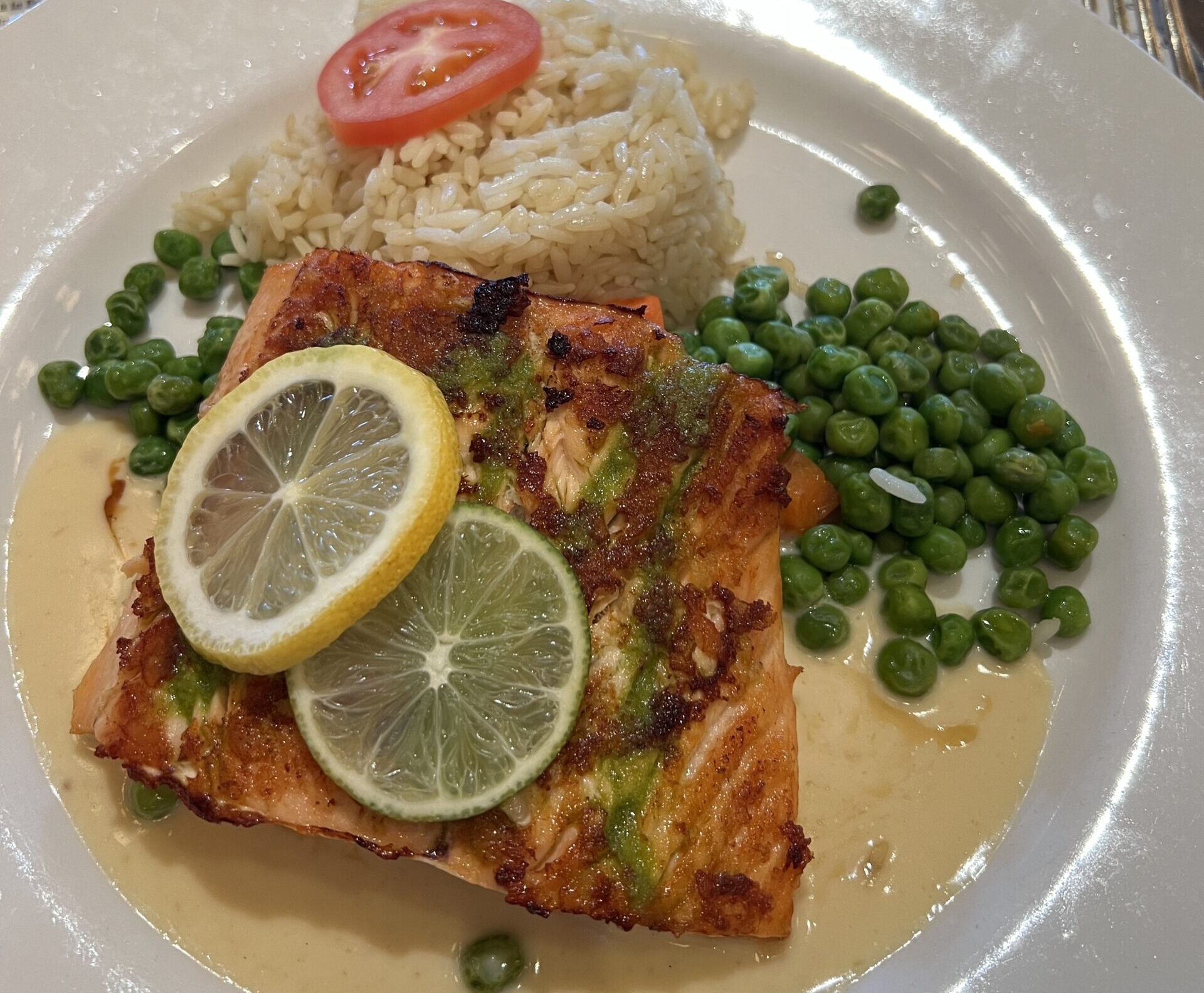 Quanto se gasta para comer em 1 dia de parque Disney?