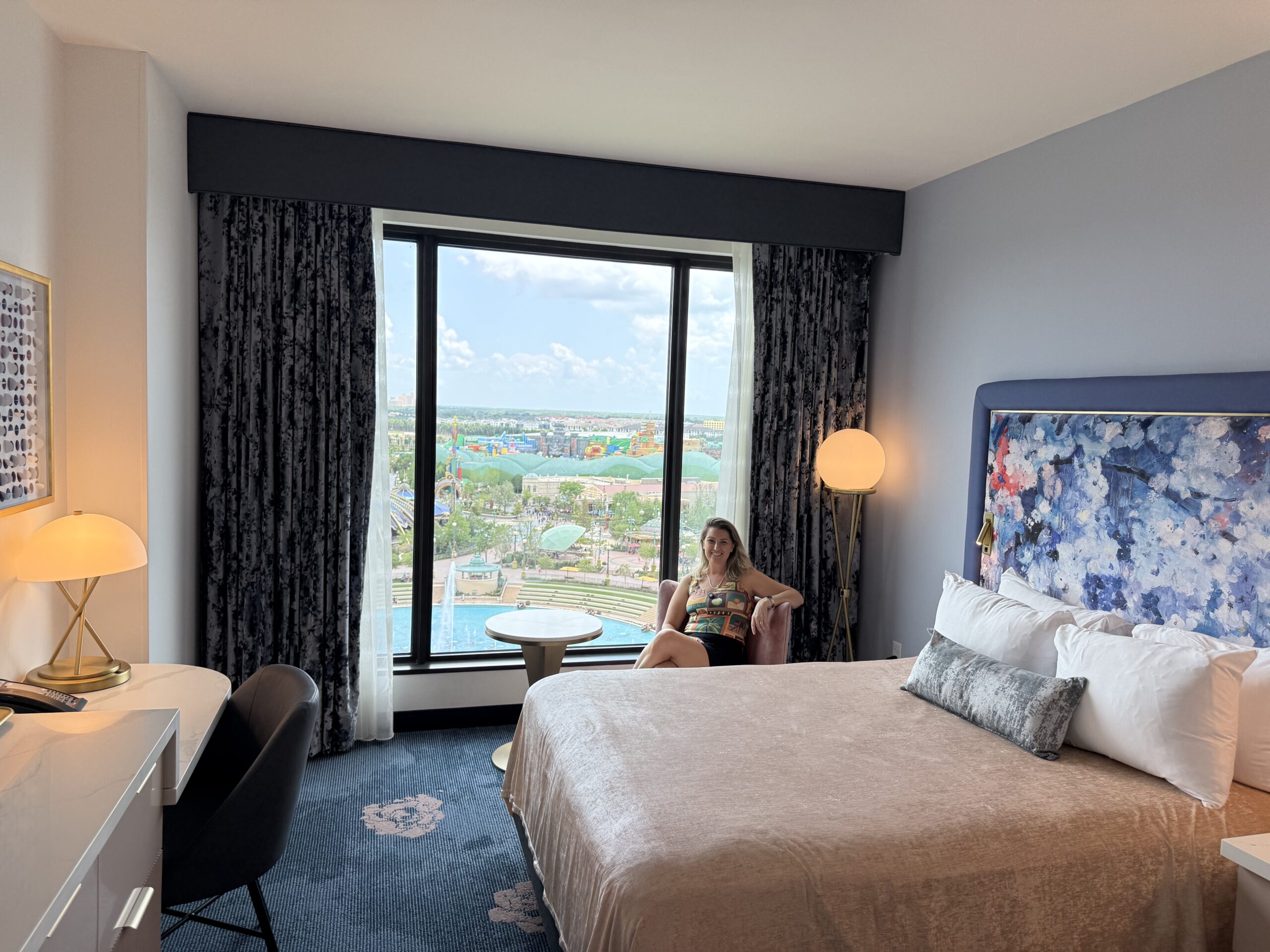 Grand Helios Hotel - Se hospede dentro do Epic Universe