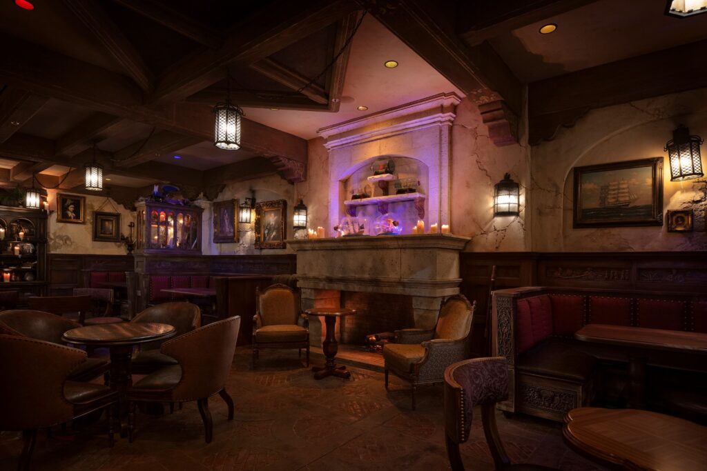 The-Beak-and-Barrel-Captains-Quarters