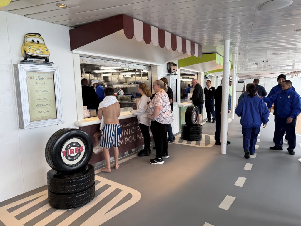 flos cafe disney fantasy