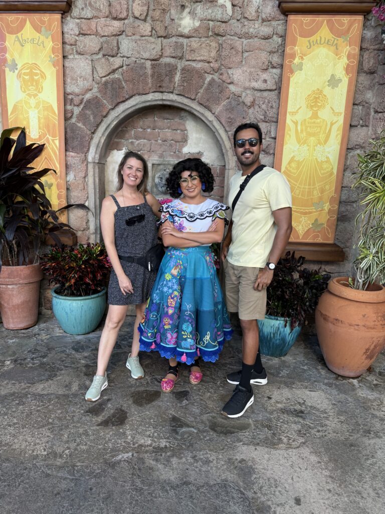 personagens magic kingdom