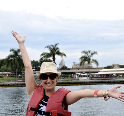 Passeio de barco para ver o Show de Fogos do Magic Kingdom