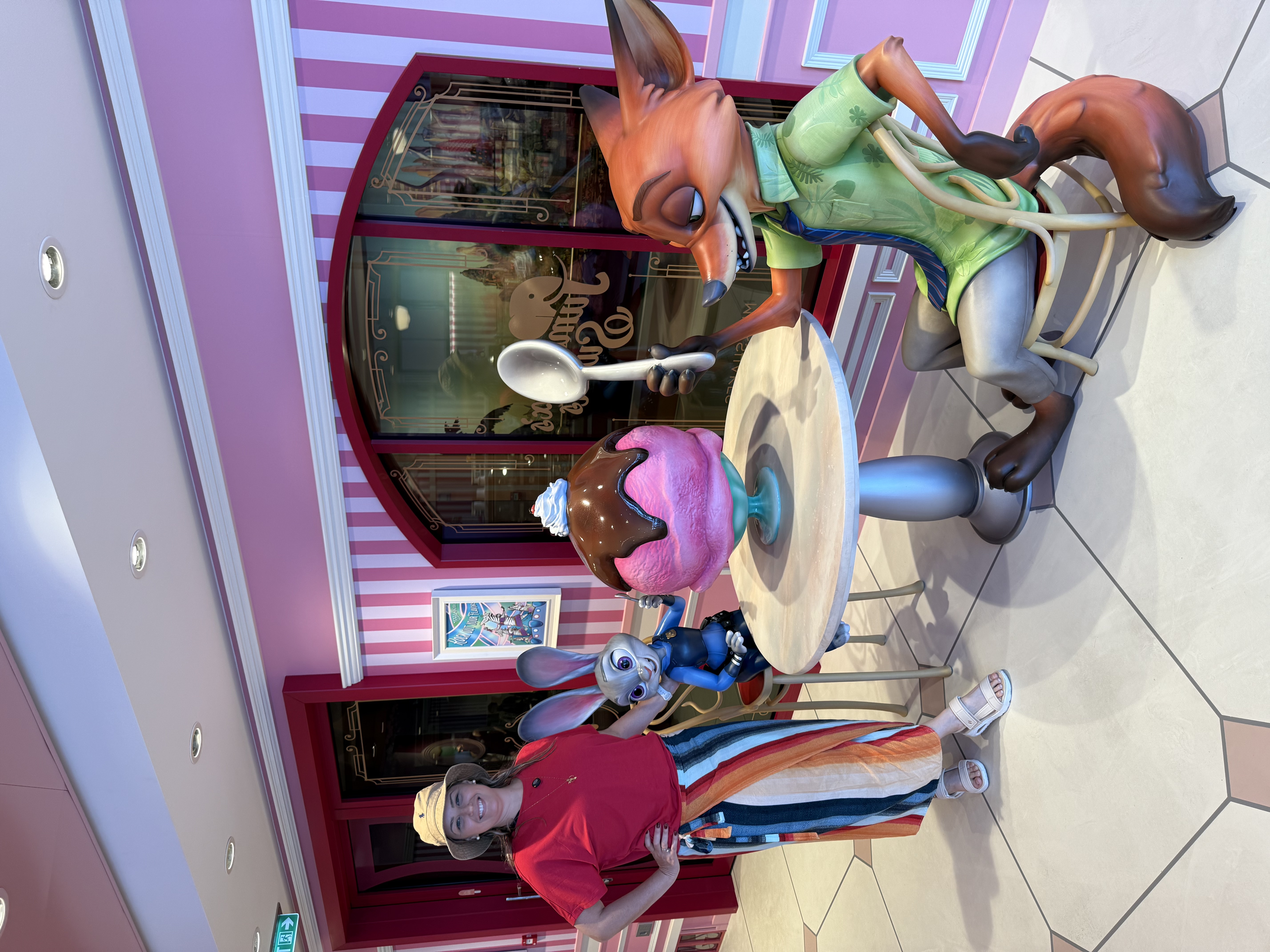 sorveteria zootopia disney treasure