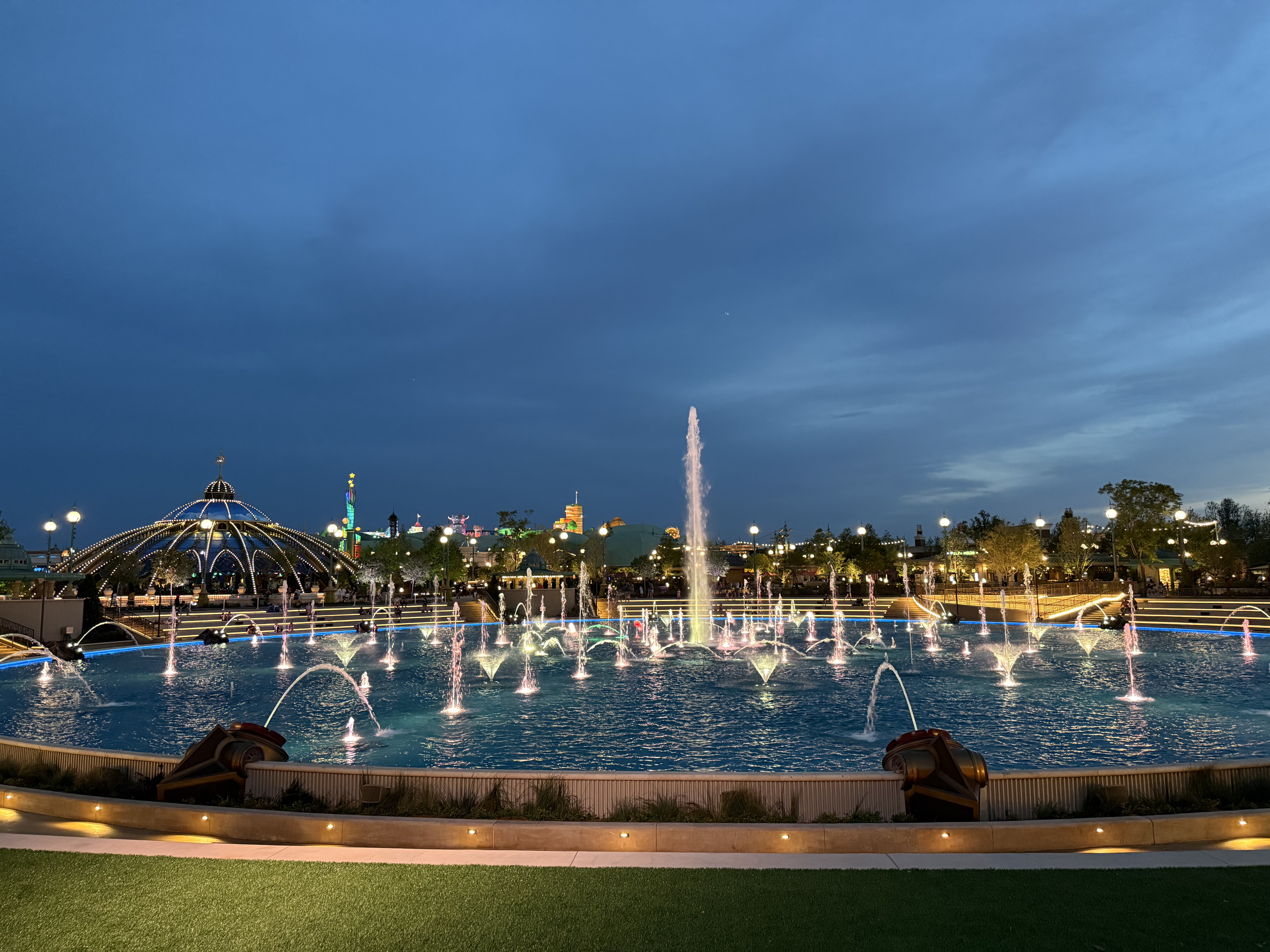 show noturno epic universe