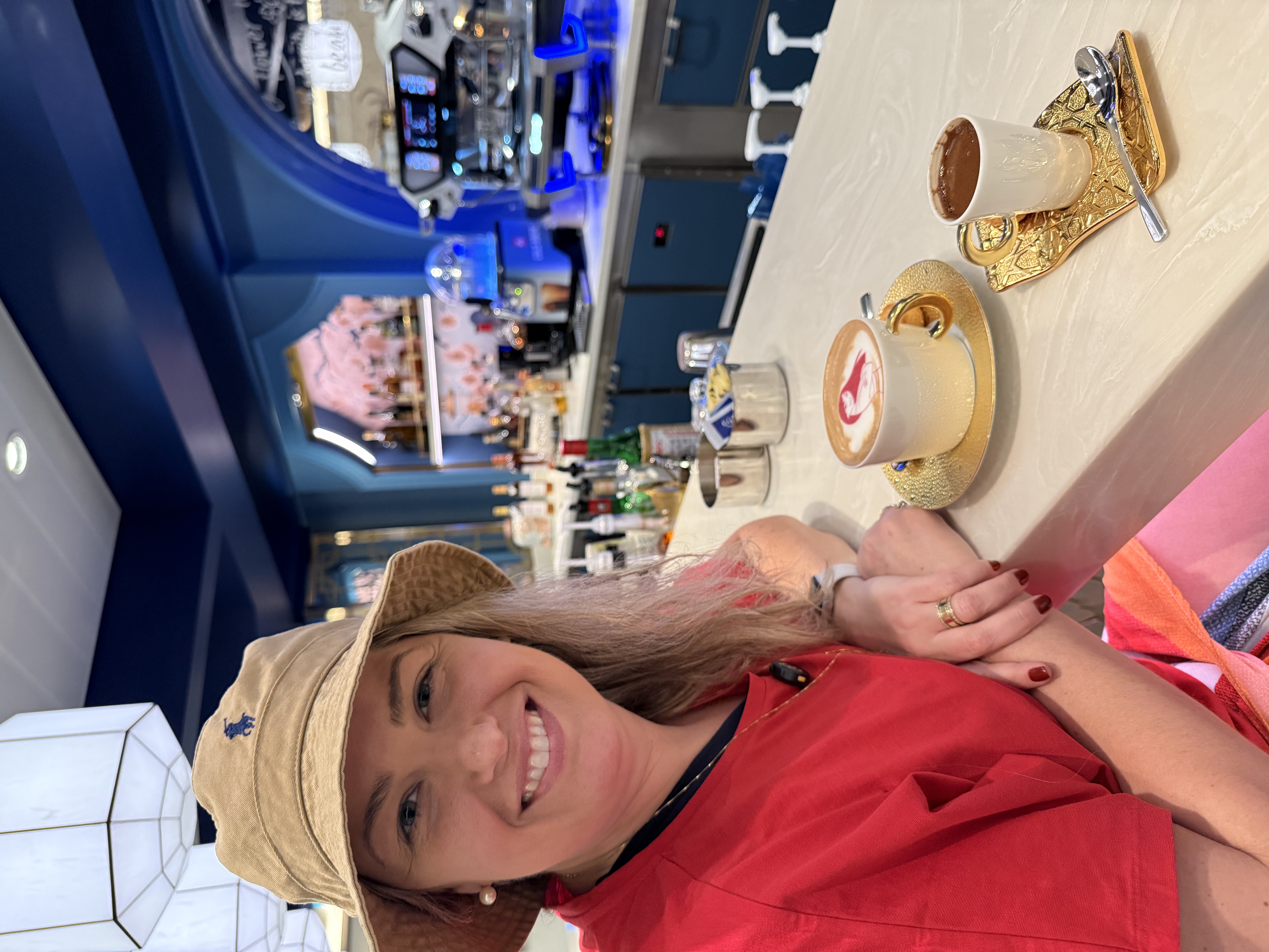 cafeterias disney treasure