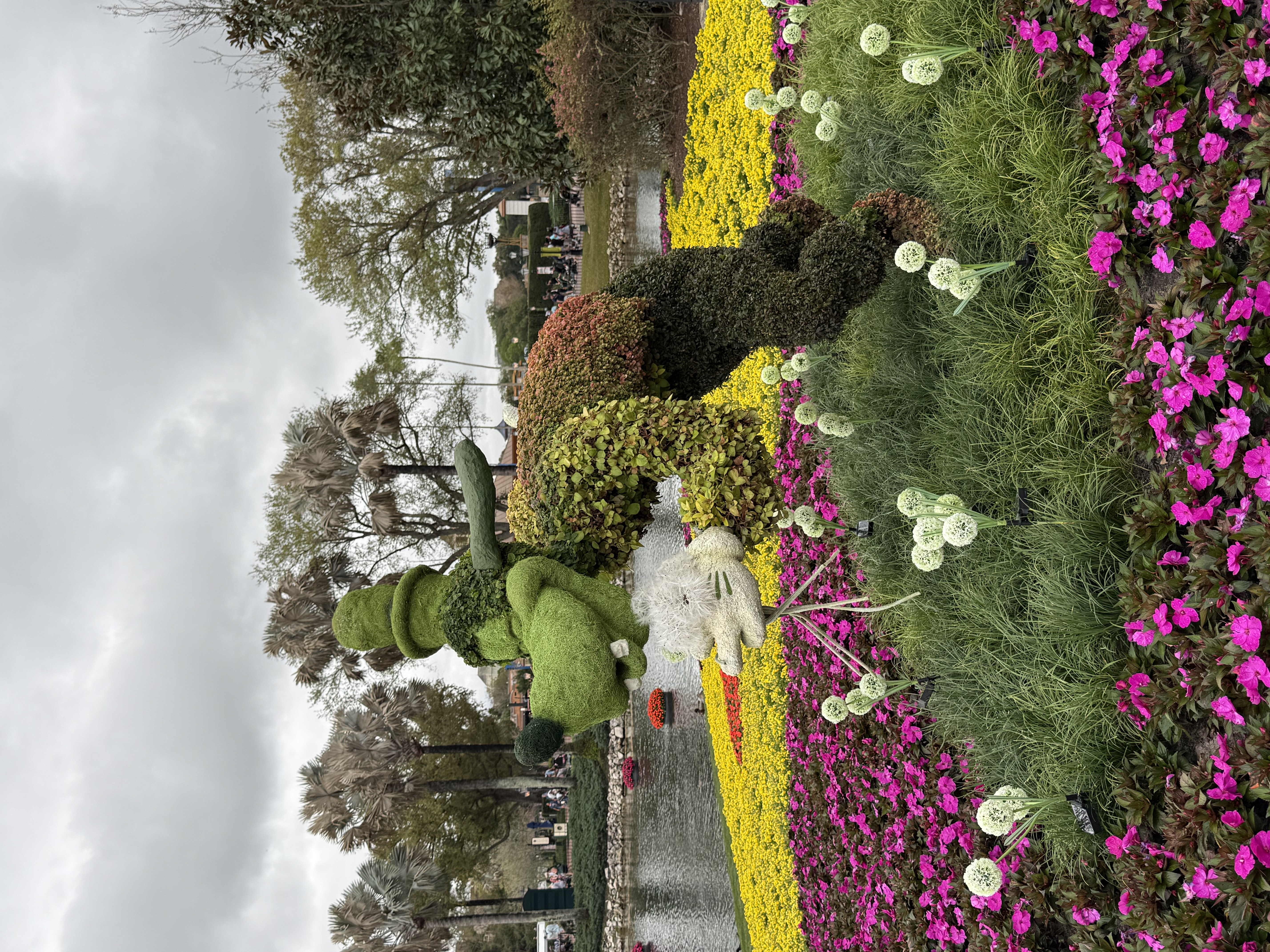 epcot flower & garden