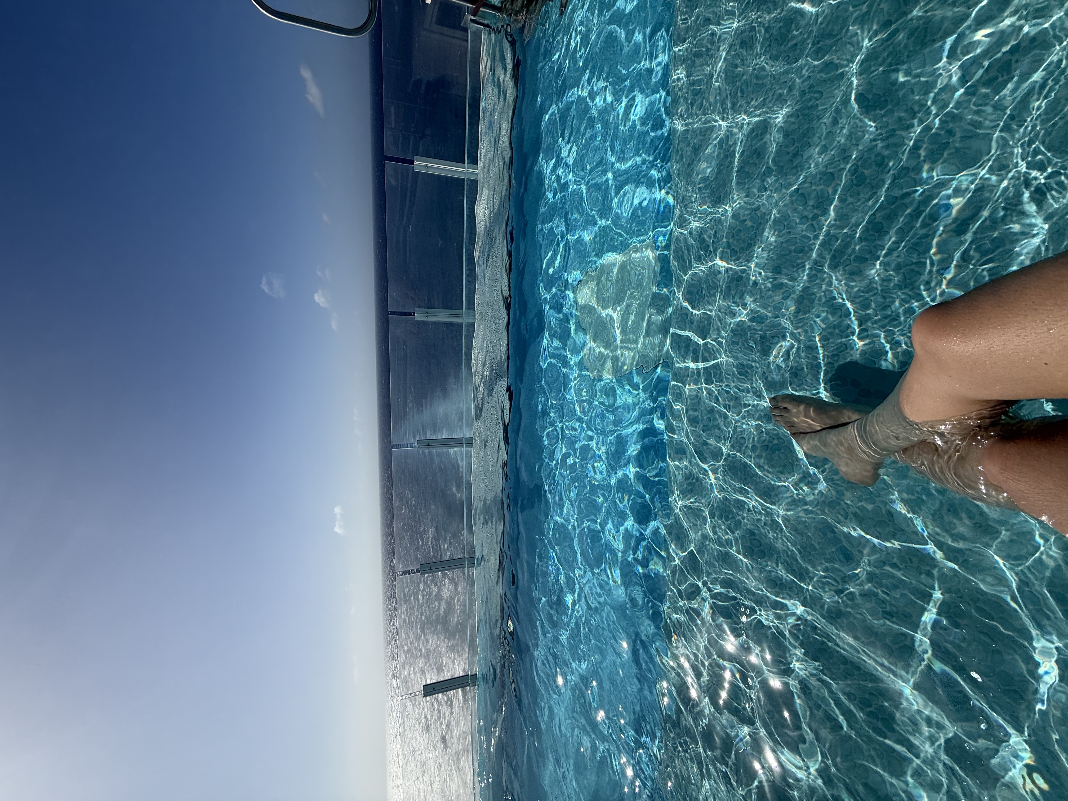 piscinas disney treasure