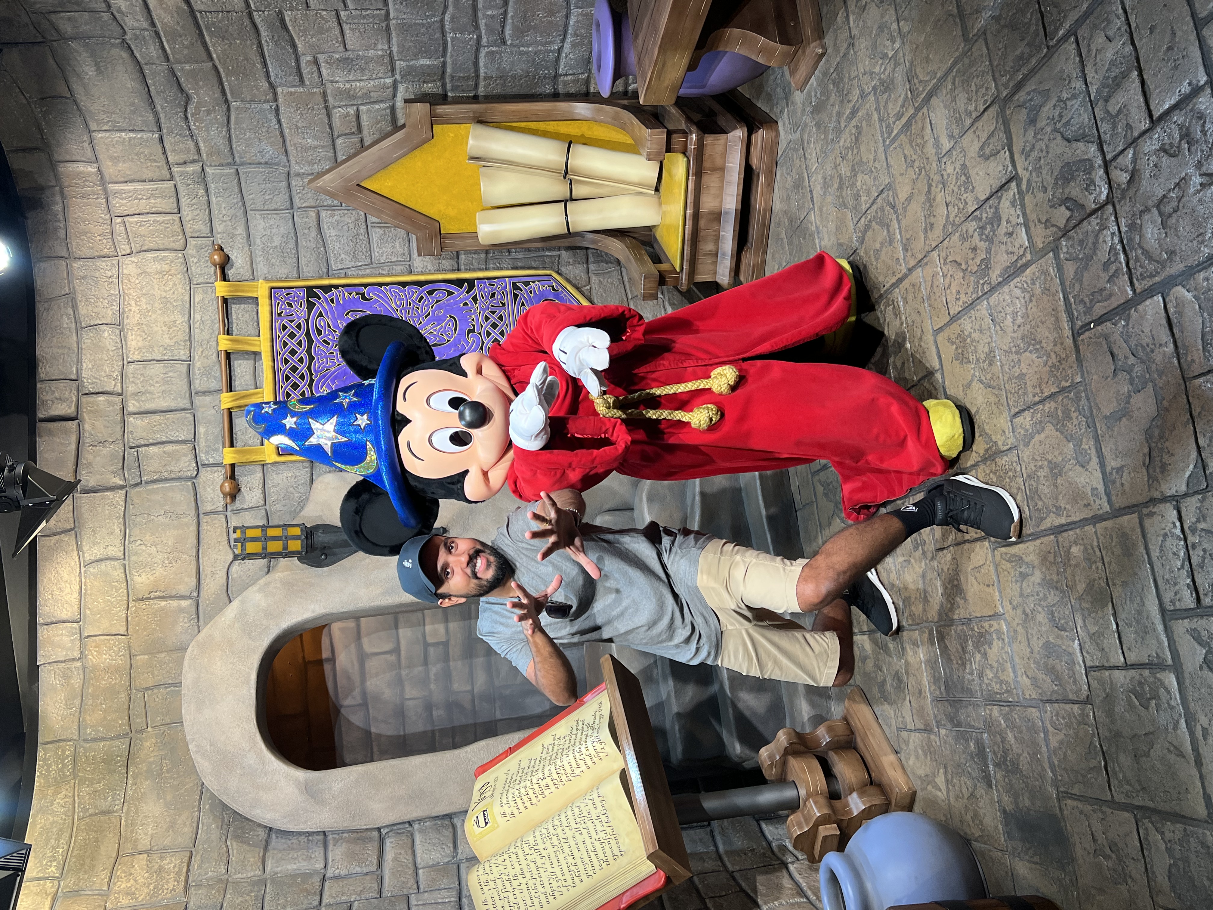 MICKEY HOLLYWOOD STUDIOS
