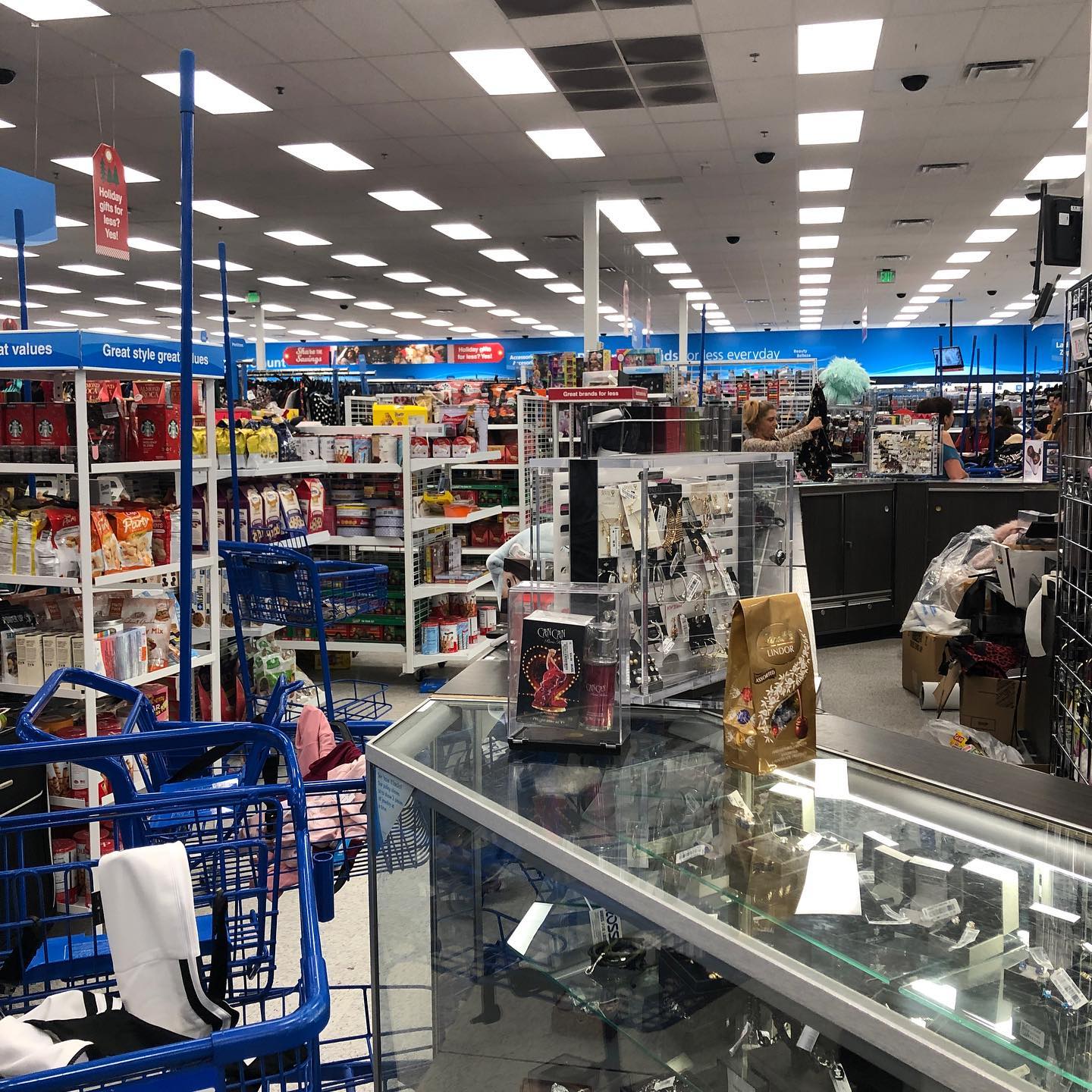 ross international drive