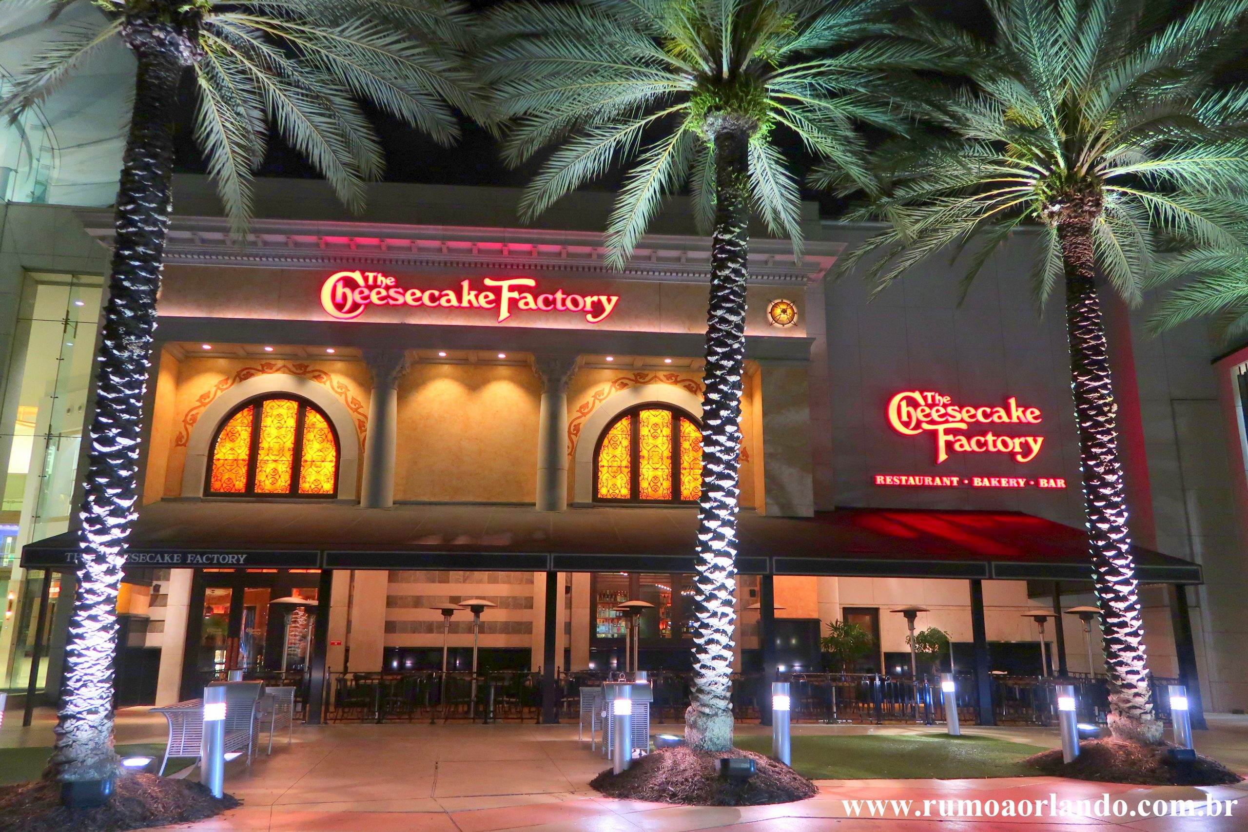 Cheesecake Factory Town Center Polizrace