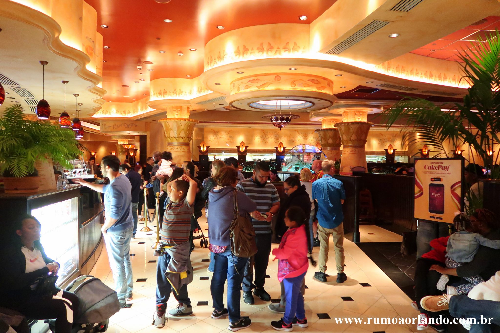 Como é o The Cheesecake Factory