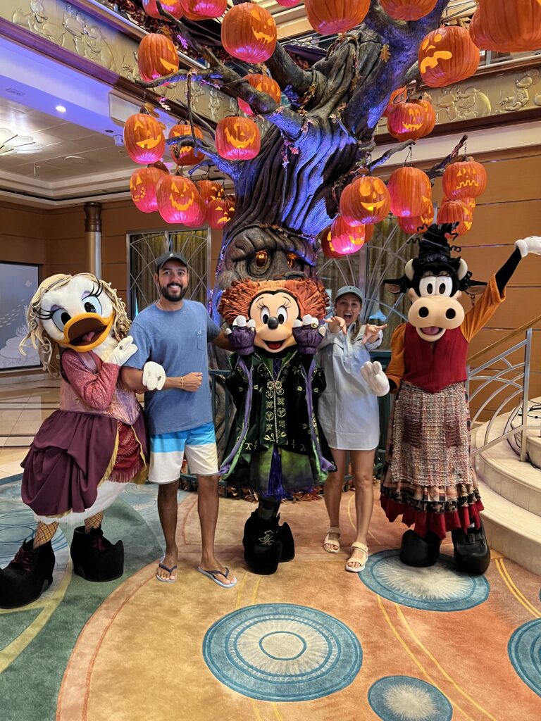 personagens navio disney dream