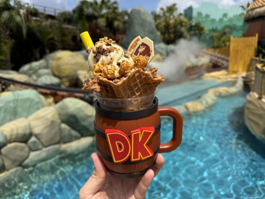 DK Crush Float Super Nintendo World