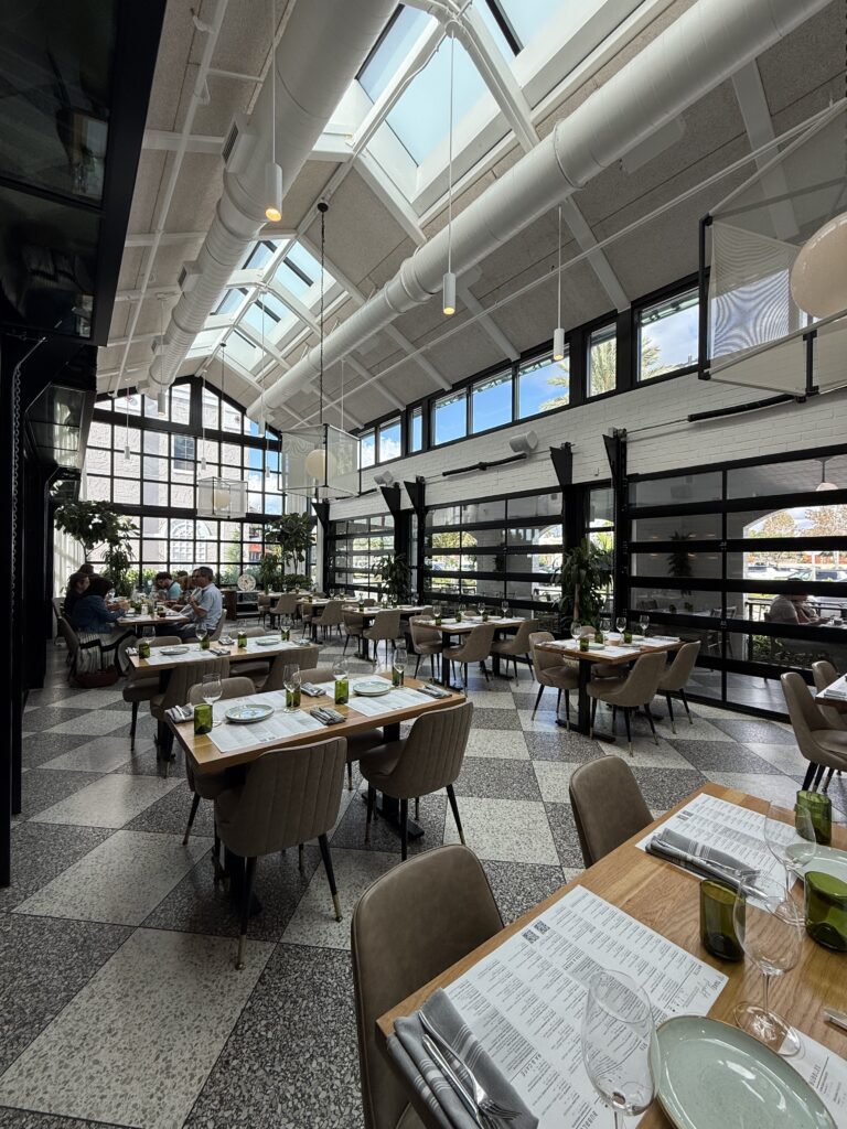 como é o sixty vines orlando